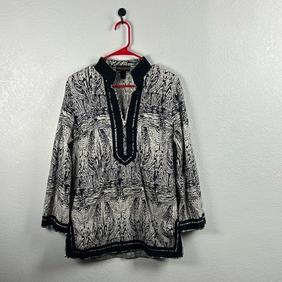 Dana Buchman Tops - Dana Buchman Black Cream Patterned Tunic Sz L Career Chic Office Wear